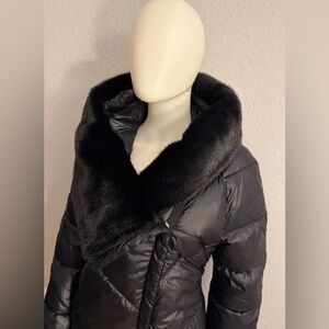 H by HALSTON Heritage Quilted Puffer Coat Asymmetric Oversized Faux Fur Collar